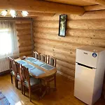 Сasa de vacaciones Smerekovyi Dvir Polyana (Transcarpathia)