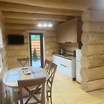 Smerekovyi Dvir Сasa de vacaciones Polyana (Transcarpathia)