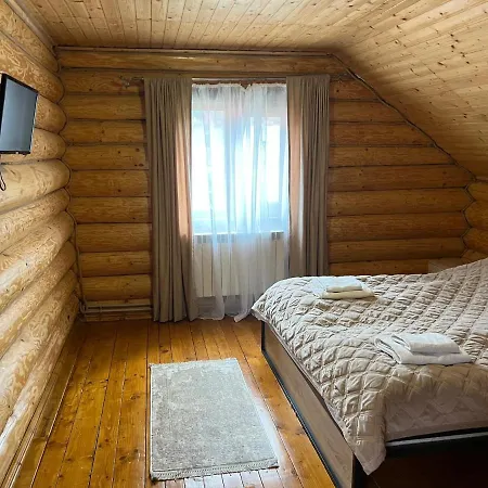 Smerekovyi Dvir Holiday home Polyana (Transcarpathia)