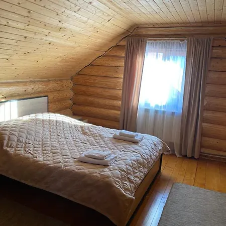 Smerekovyi Dvir *