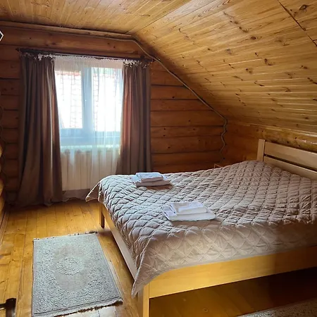 Smerekovyi Dvir *