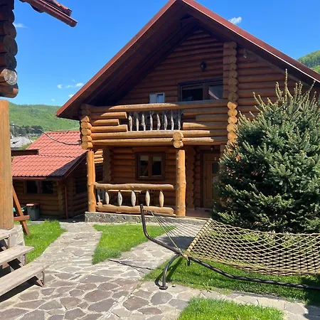 Smerekovyi Dvir