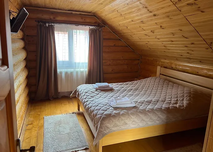 Smerekovyi Dvir *