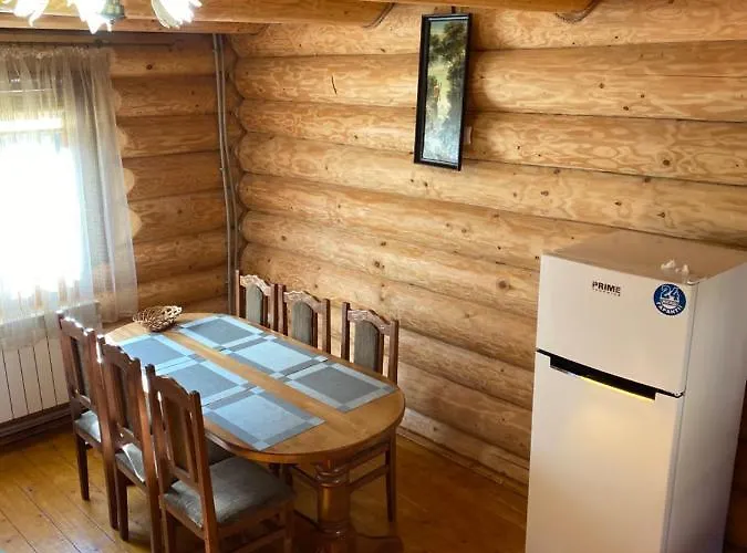 Сasa de vacaciones Smerekovyi Dvir Polyana (Transcarpathia)