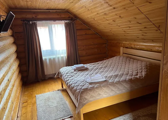 Smerekovyi Dvir * Polyana (Transcarpathia)
