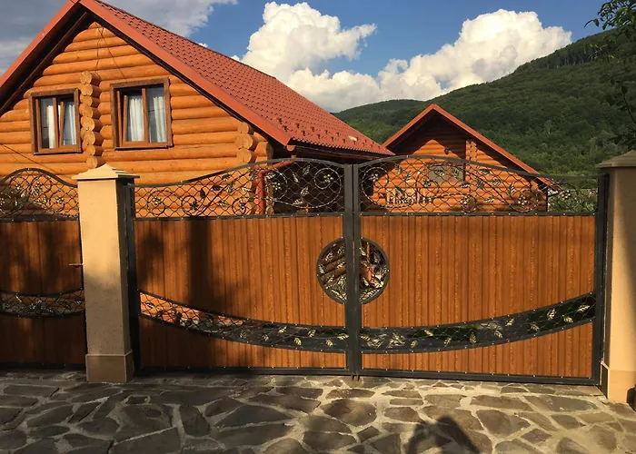 Smerekovyi Dvir *